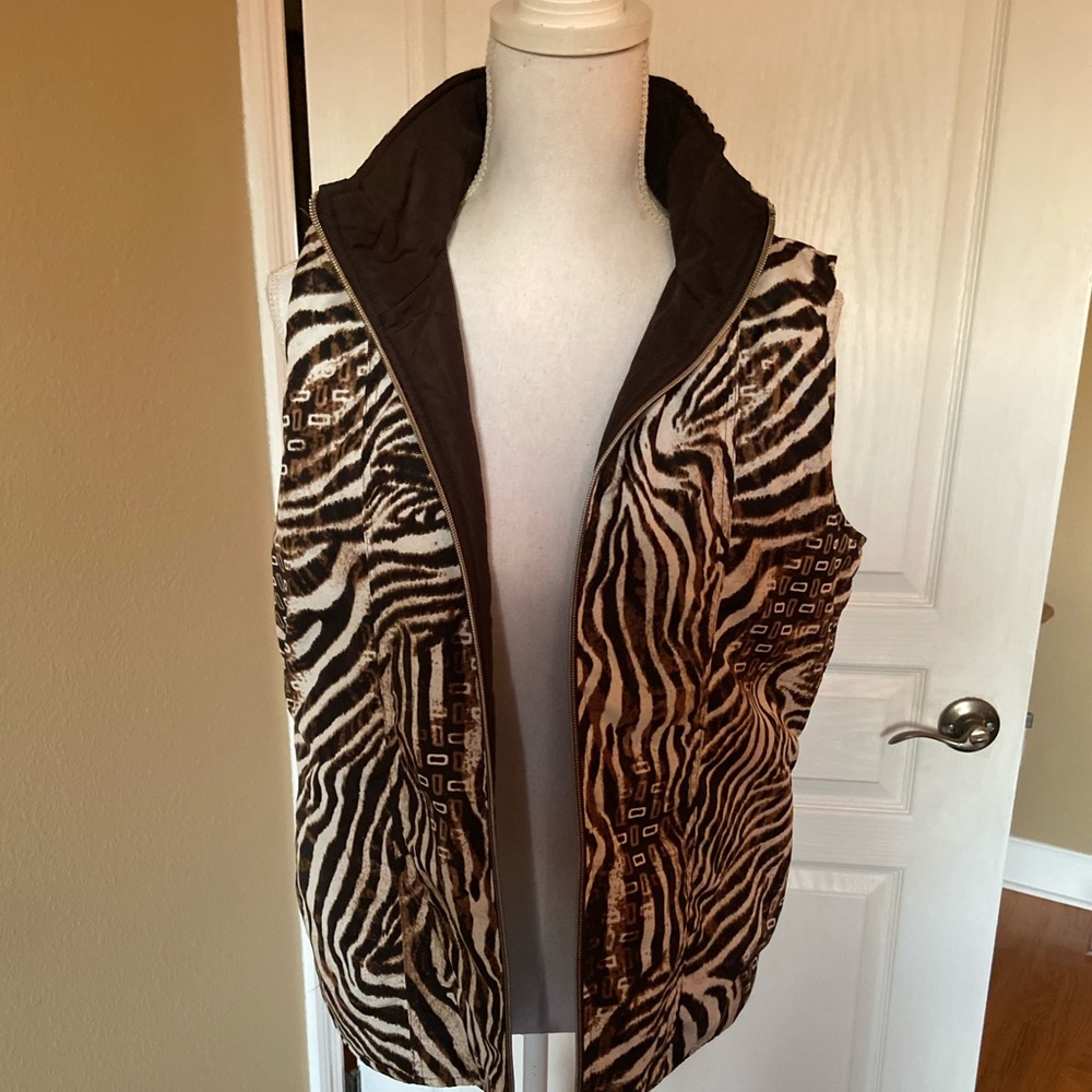 Laura Scott beat animal print M